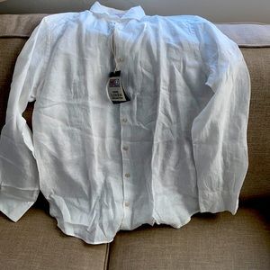 Men’s dress down button up linen shirt